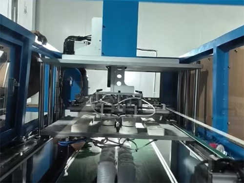 奶茶杯盖自动组装机